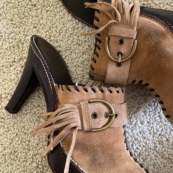 Coach Tan Suede Tassel Mules Clogs - Picture 6 of 7